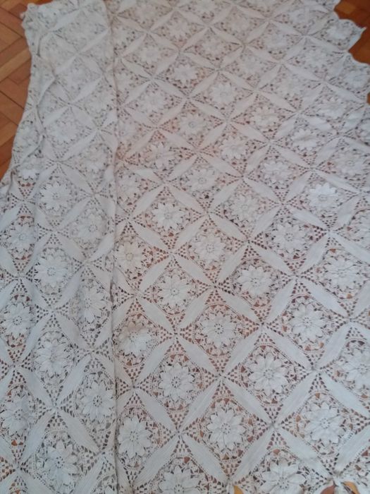 Ръчно плетени кувертюри за спалня