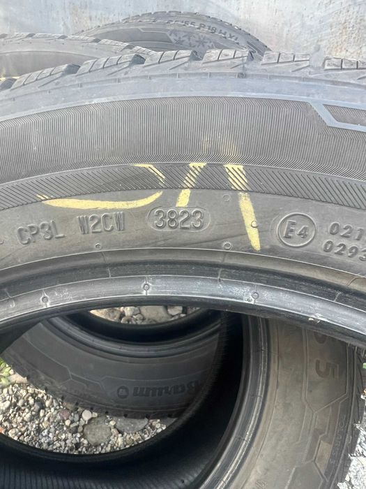 Зимни гуми Барум 235/55/18 дот 3823 почти нови