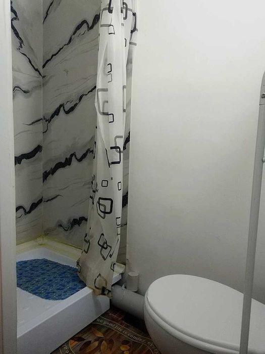 Продам 1 ком Жарокова Толе би