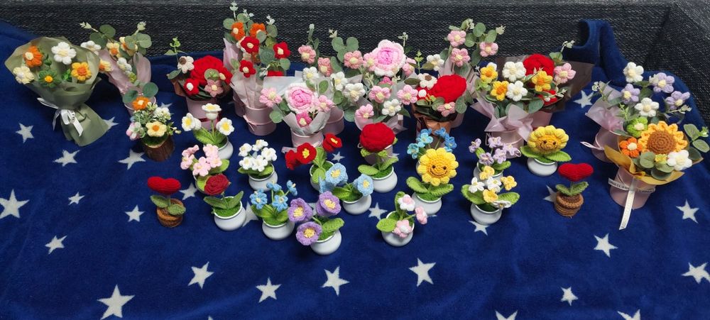 Decoratii din flori crosetate