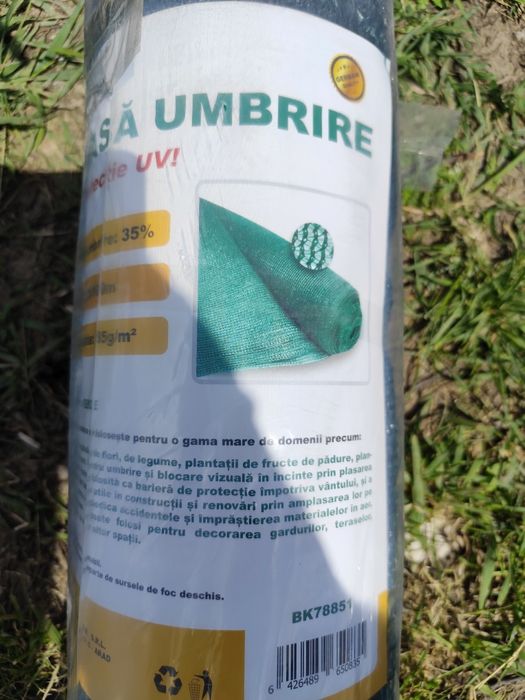 Vând plasă umbrire nefolosită