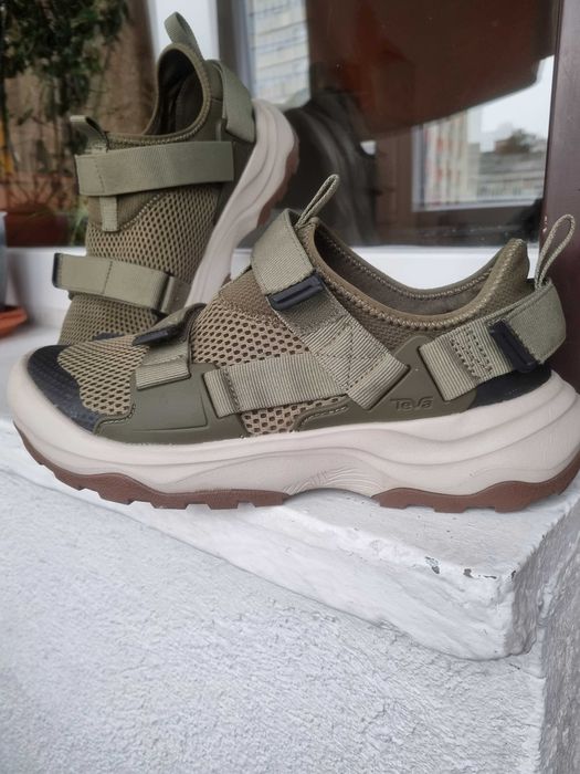 adidasi,primavara-toamna purtati o data