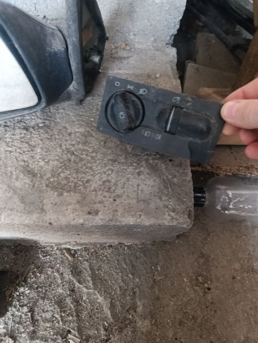 Продам левое зеркало