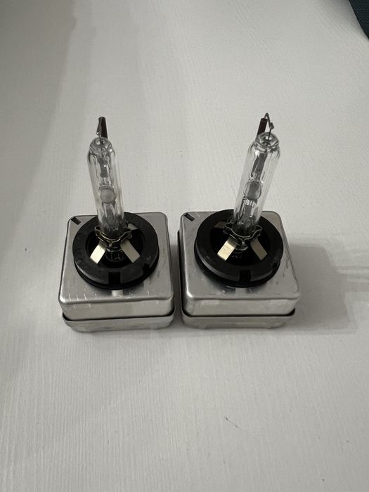 Ксеноновые лампы  D1S Osram 4300K оригинал пара