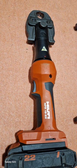 Hilti presă pentru sertizari