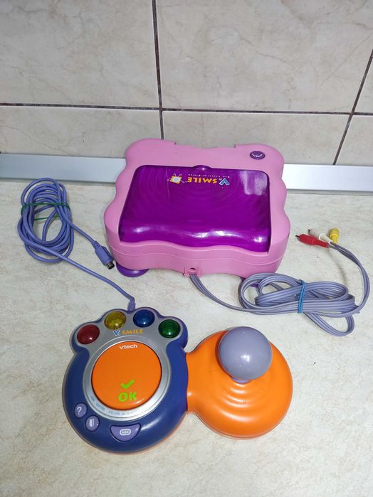 Consola de invatare prin joc pe televizor, Vtech V.Smile /TV