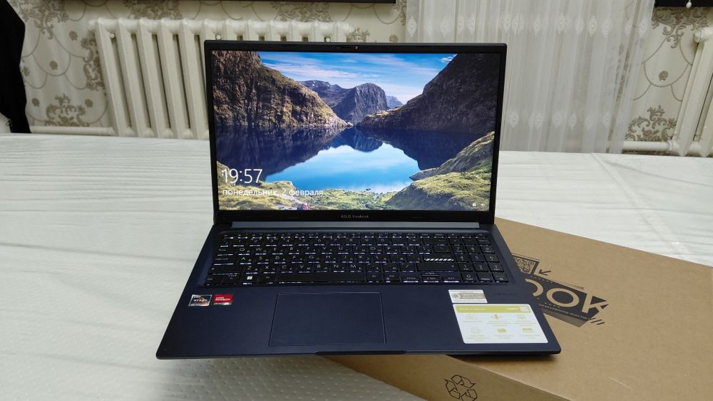 ASUS VivoBook 15