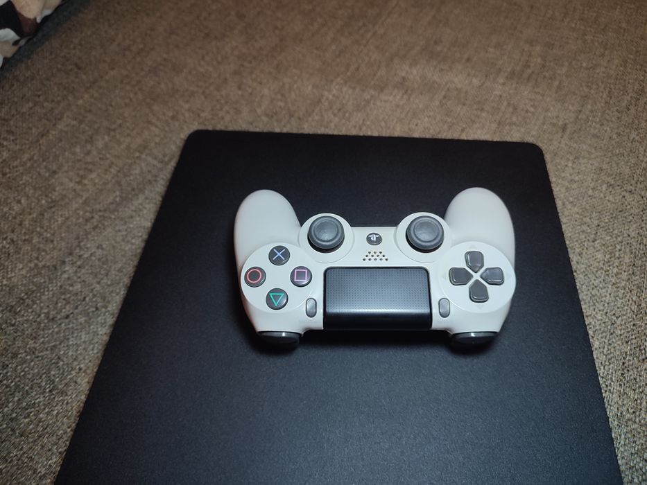 Play Station 4 Slim 1tb