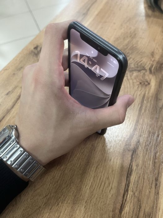 Айфон 11 в идеале Sim,Esim
