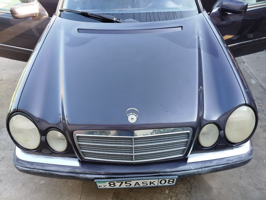 Легковой автомобиль