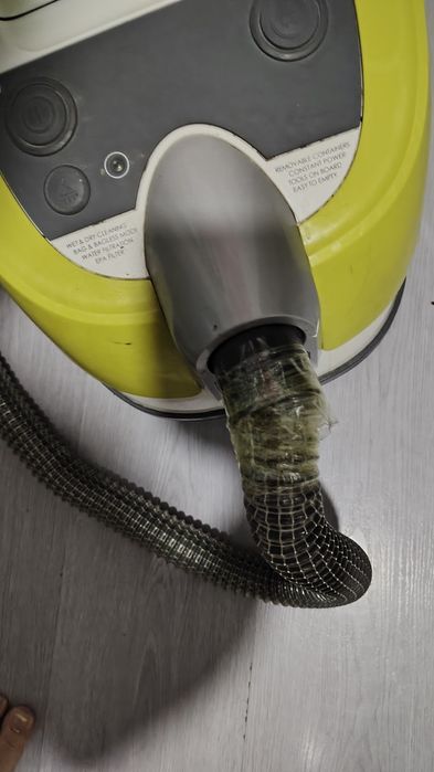 Пылесос моющий. Рабочий