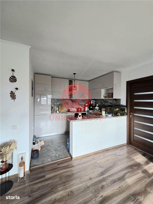 Casa 4 Camere cu Teren in Proprietate la Corbu