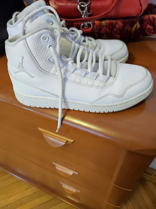 Adidași Nike Jordan