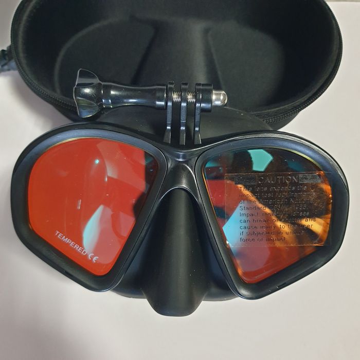 Маска с камерой.