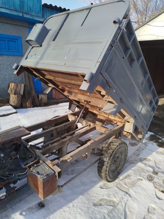 Мотоцикл трехколесный