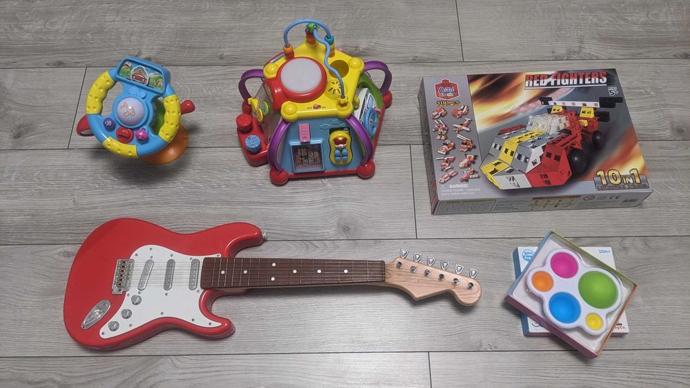 Piramida activități, Chitara, Volan bebe, Blocuri, Jucărie senzoriala