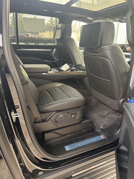 Cadillac Escalade  VIP Long 2026