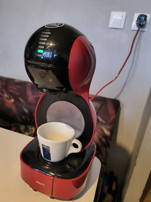 Кафемашина с капсули Dolce gusto Lumio