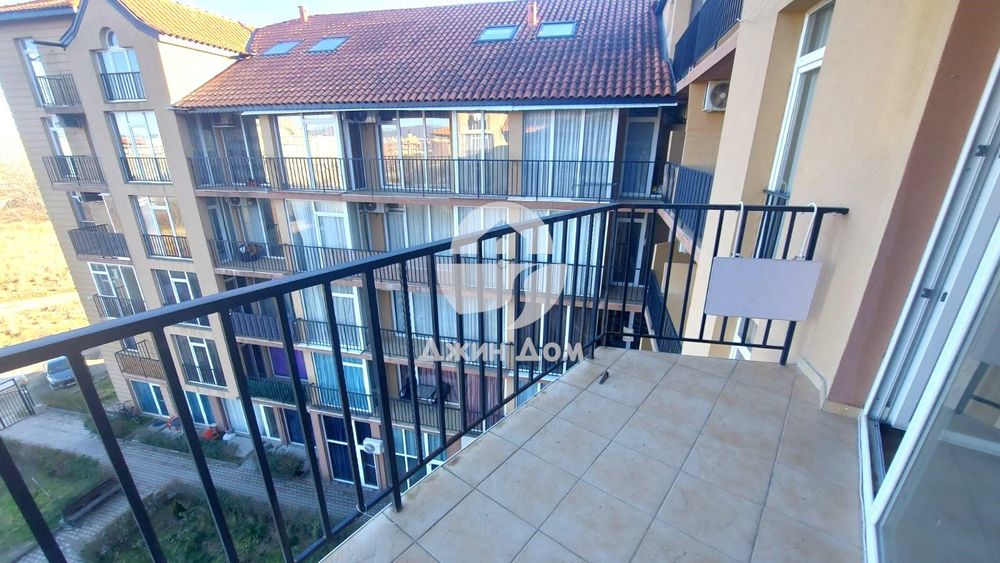 Просторен едностаен апартамент в к-с „Съни Вю Саут“, к.к. Слънчев бряг