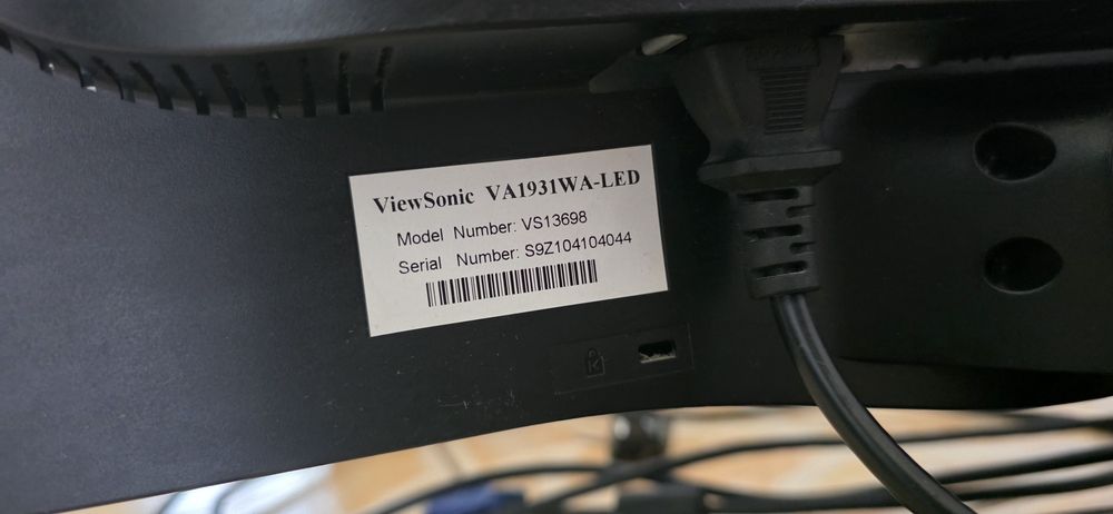 Monitor 19 inch LED