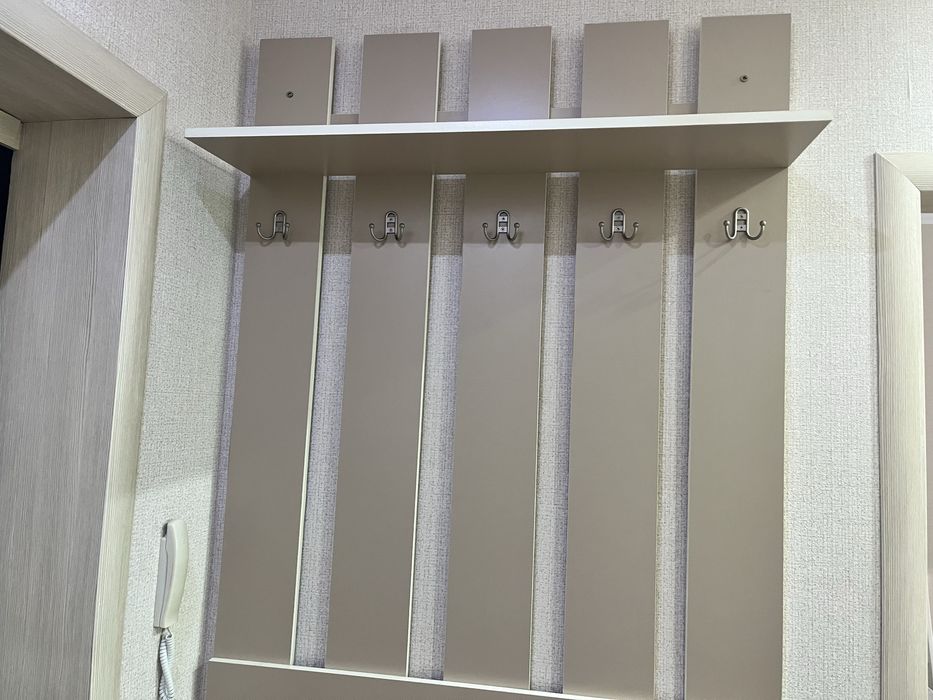 Продам прихожку.