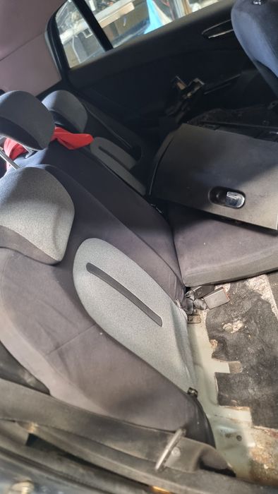 Interior fiat bravo 2 2008 cu isofix