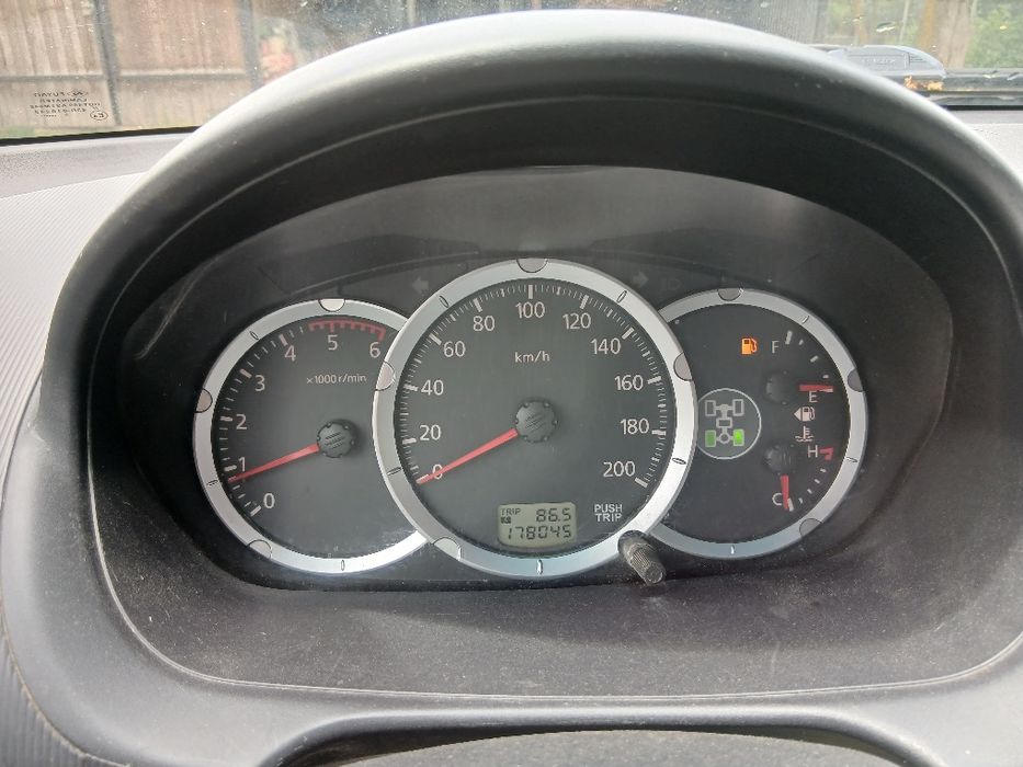 Vând Mitsubishi L200