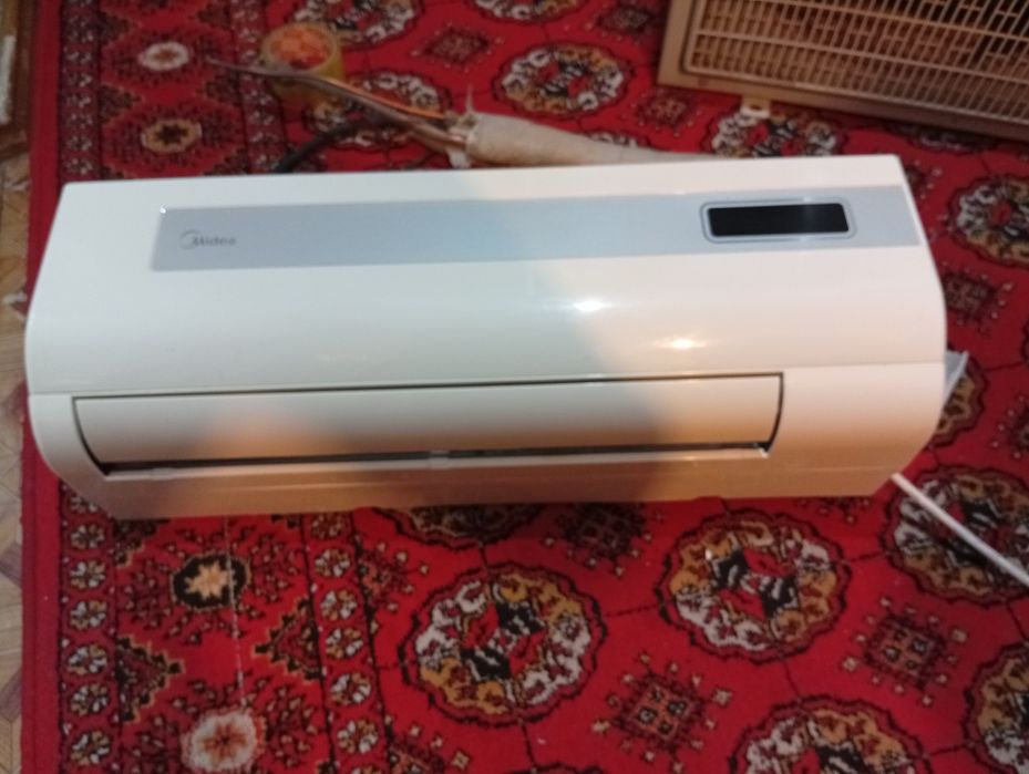 Кондиционер Midea 12 в отличном рабочем состоянии