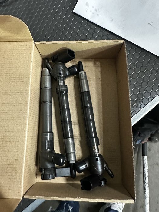 Дюзи за 2.0tdi 4бр свалени от vw crafter