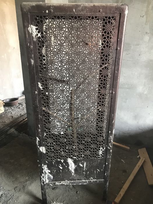 Qush uchun qafas , in