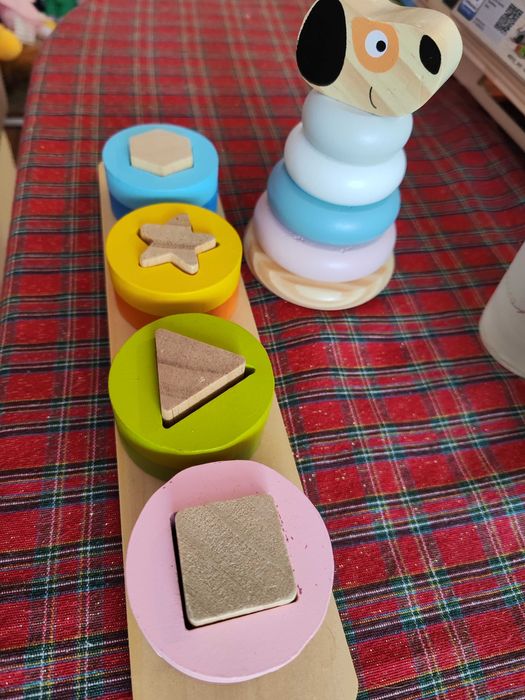 Дървени рингове и фигурки