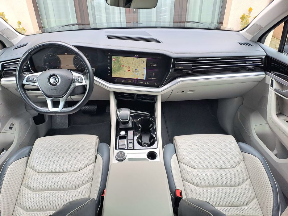 VW Touareg 3.0 TDI 286 CP