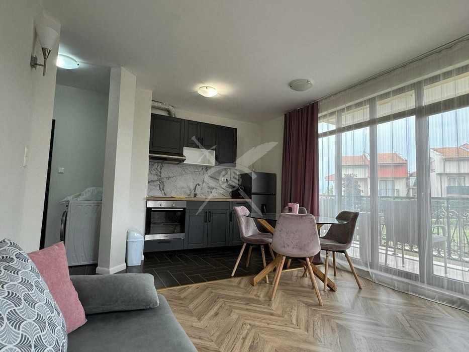 Продава се Двустаен апартамент в Свети Влас - 50 кв.м за 1920 €/кв.м - Снимка #1