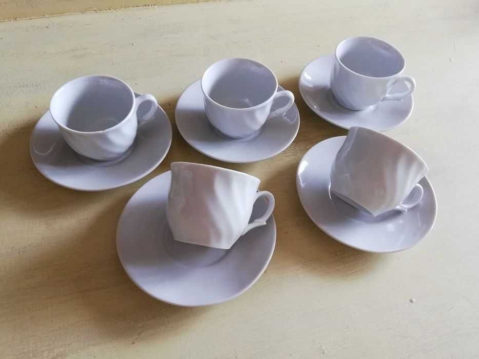 Комплект чашки за кафе