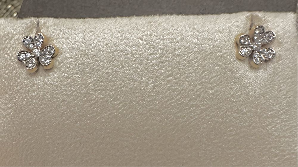 Cercei din aur 14 k, cu zirconii, model trifoi floare