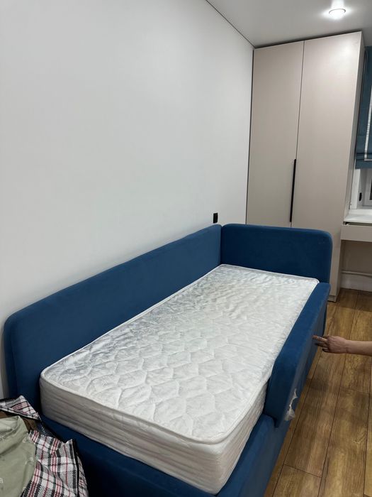 Детская кровать с матрасом!