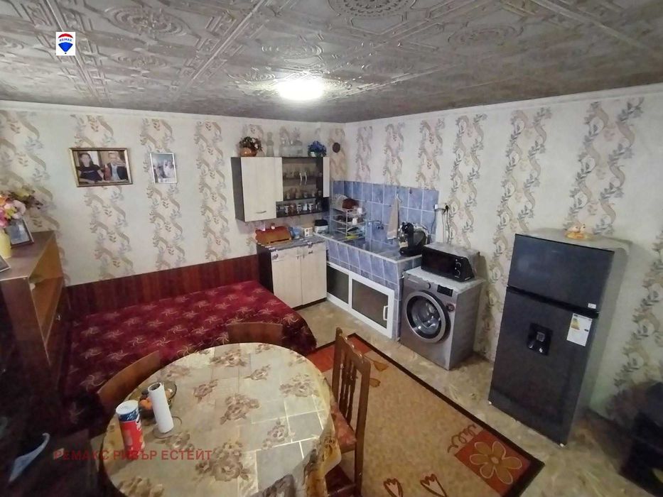 Продава се Къща в Русе, Родина 2 - 63 кв.м за 1794 €/кв.м - Снимка #3