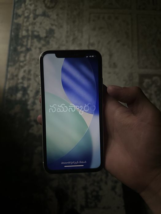 Айфон 11 64 гб.