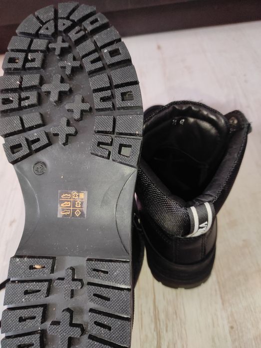 Ghete din piele naturala