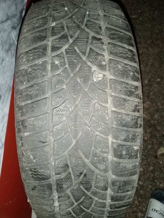 Vând Set 4 Anvelope   225/50R17