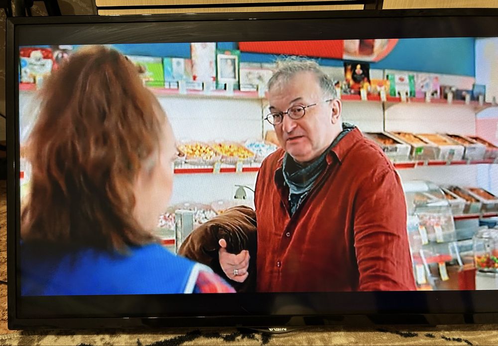 Yasin 32e58ts телевизор