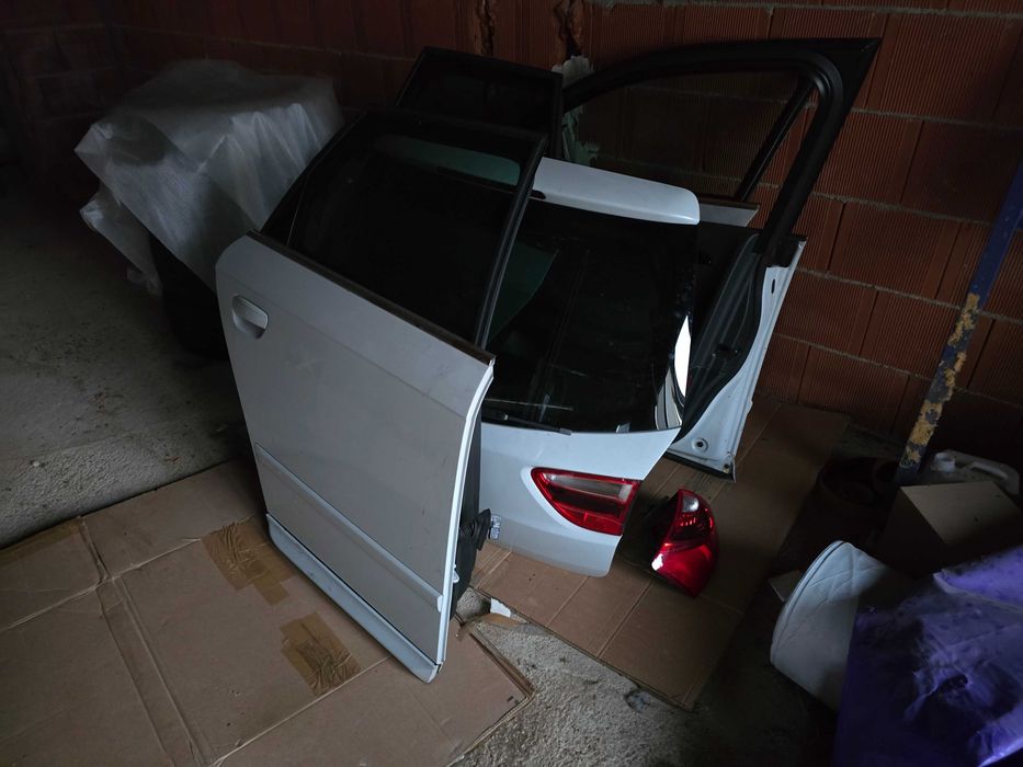 Vand usi si haion complete SEAT Exeo kombi