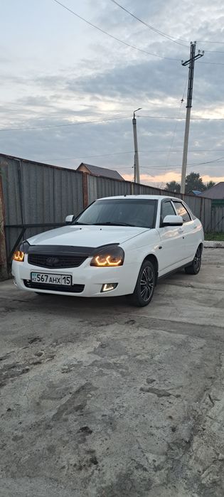 Приора 2011г.в продам