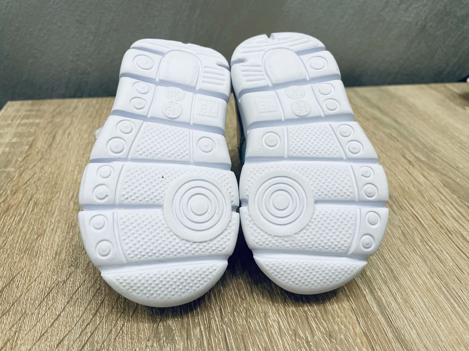 Детски пролетни обувки Bibi Rainbow - 20 размер