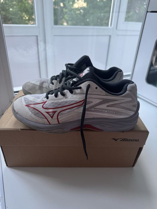 Кроссовки Mizuno  для волейбола