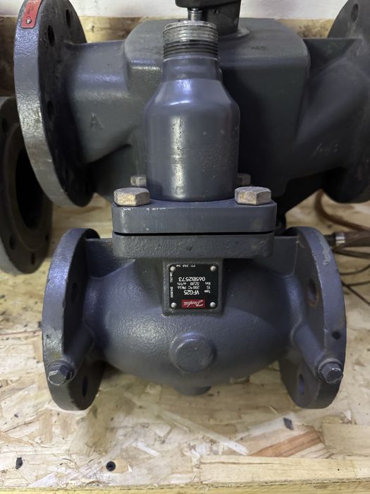 Регулятор перепада давления сидельный клапан