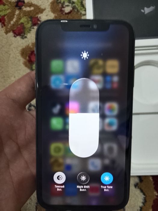 Айфон 11сатылад срочно