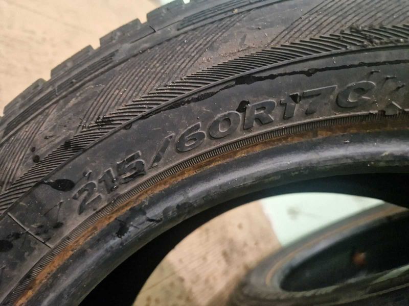 2 Hankook 17C 215/60/ 
зимни бусови гуми 
DOT2617