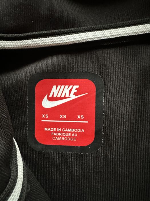 Мъжки,памучен,черен екип Nike,с активен,заден джоб на долнището