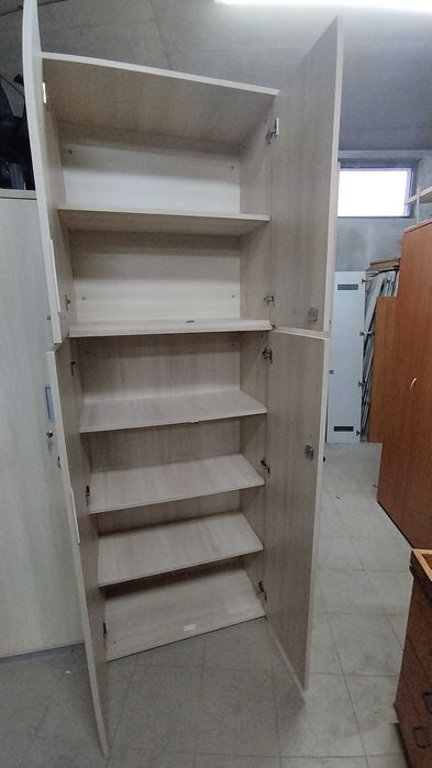 Гардероб с четири врати и рафтове - Офис шкаф -  80/40/226